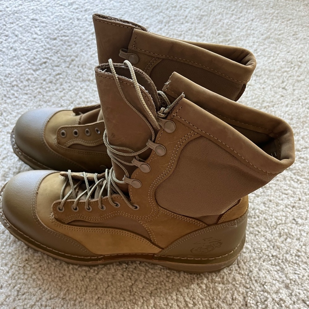 Danner USMC boots men’s size 11